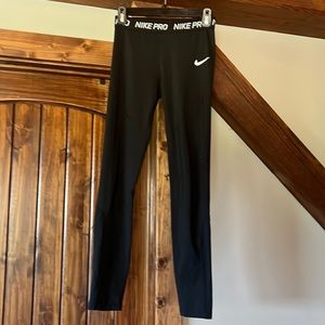 Nike pro compression leggings